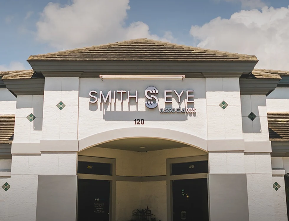 The Smith Eye Associates entrance sign at 120 A1A North in Ponte Vedra Beach